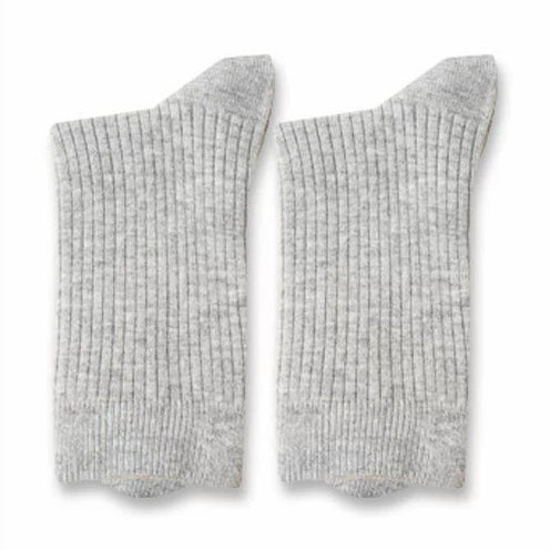 39% Wool Solid-Color Double-Needle Double-Path Mid-Calf Women’s Socks (Beige/Grey/Black Options)