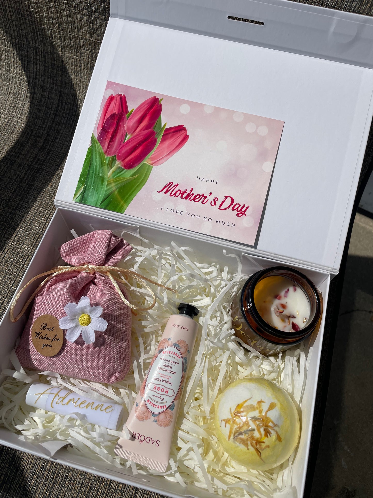 Custom Mother’s Day Gift Box for Mom – Personalized Spa Gift Set with Name, Candle & Bath Bomb