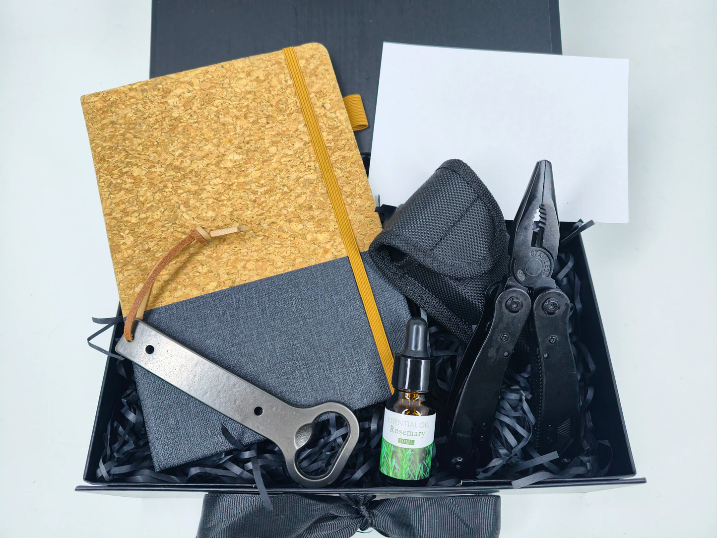 Black Utility & Productivity Men’s Practical Gift Box – Everyday Carry & Reflection Edition