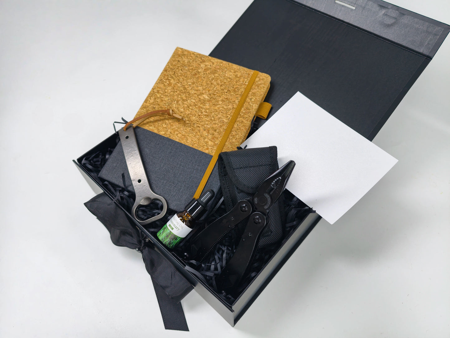 Black Utility & Productivity Men’s Practical Gift Box – Everyday Carry & Reflection Edition