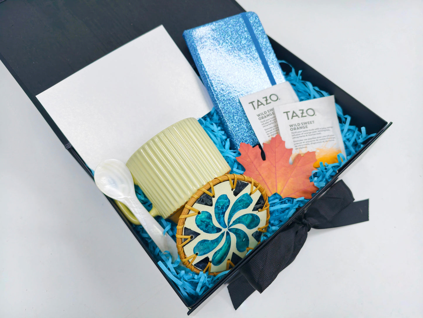 Midnight Tea Room Men’s Cozy Tea & Journaling Gift Box – Quiet Reflection Edition
