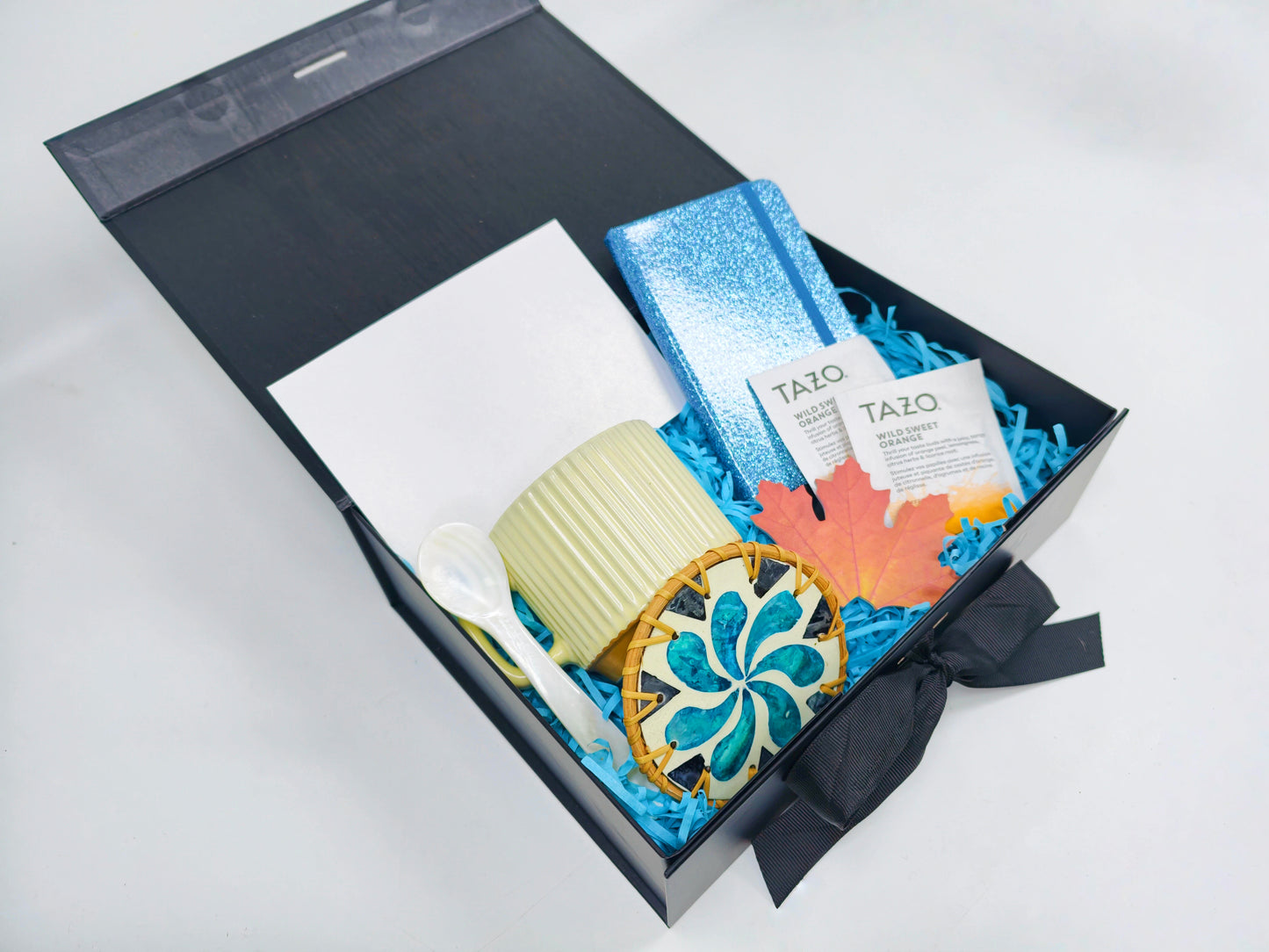 Midnight Tea Room Men’s Cozy Tea & Journaling Gift Box – Quiet Reflection Edition