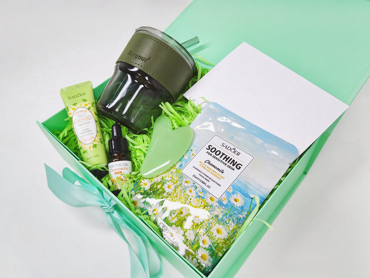Green Chamomile Morning Vitality Self-Care Gift Box – Creative & Nature Lover Edition