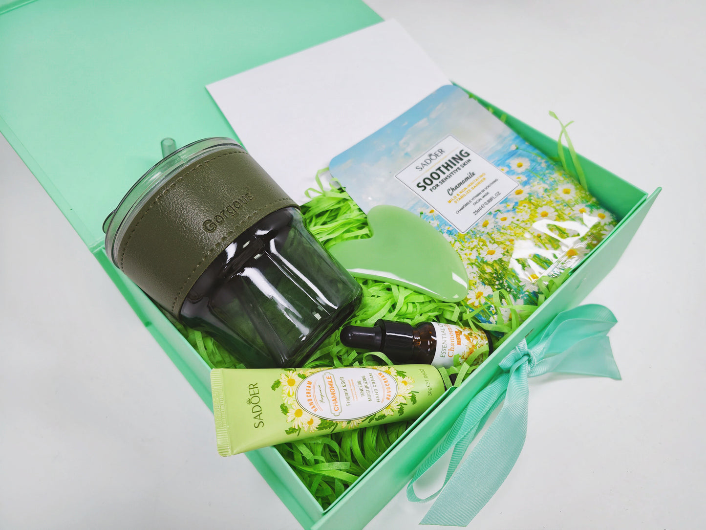 Green Chamomile Morning Vitality Self-Care Gift Box – Creative & Nature Lover Edition