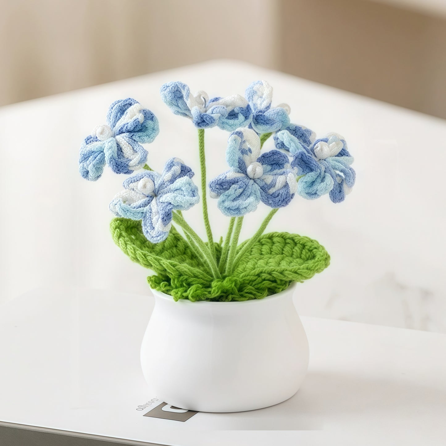 Hand-Knitted Wool Forget-Me-Not Potted Plant (15-17cm) – Office Desktop Decor